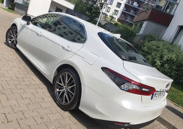 Toyota Camry cena 160900 przebieg: 41991, rok produkcji 2021 z Kałuszyn małe 562